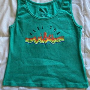 [mighty fine] vibes crop tank